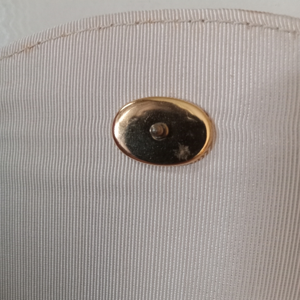 1970s Polished Gold evening bag bu avon n.i.b. NEWYORK - Picture 6 of 10